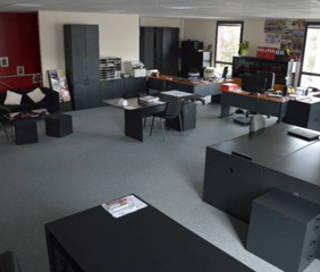 Open Space  2 postes Coworking Rue Ernest Gouin Croissy 78290 - photo 1
